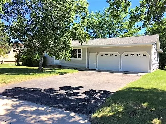 1422 6th ST SE, Wadena, MN 56482