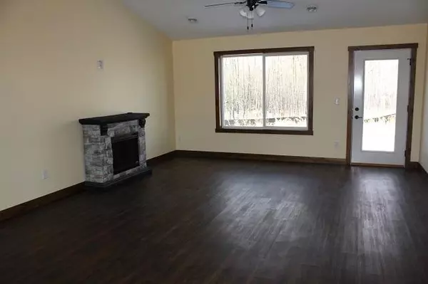 Aitkin, MN 56431,911 Woodland CT