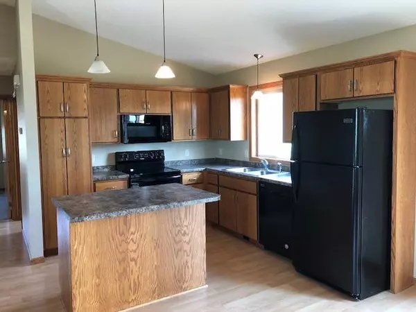 Albany, MN 56307,810 Deerberry CT