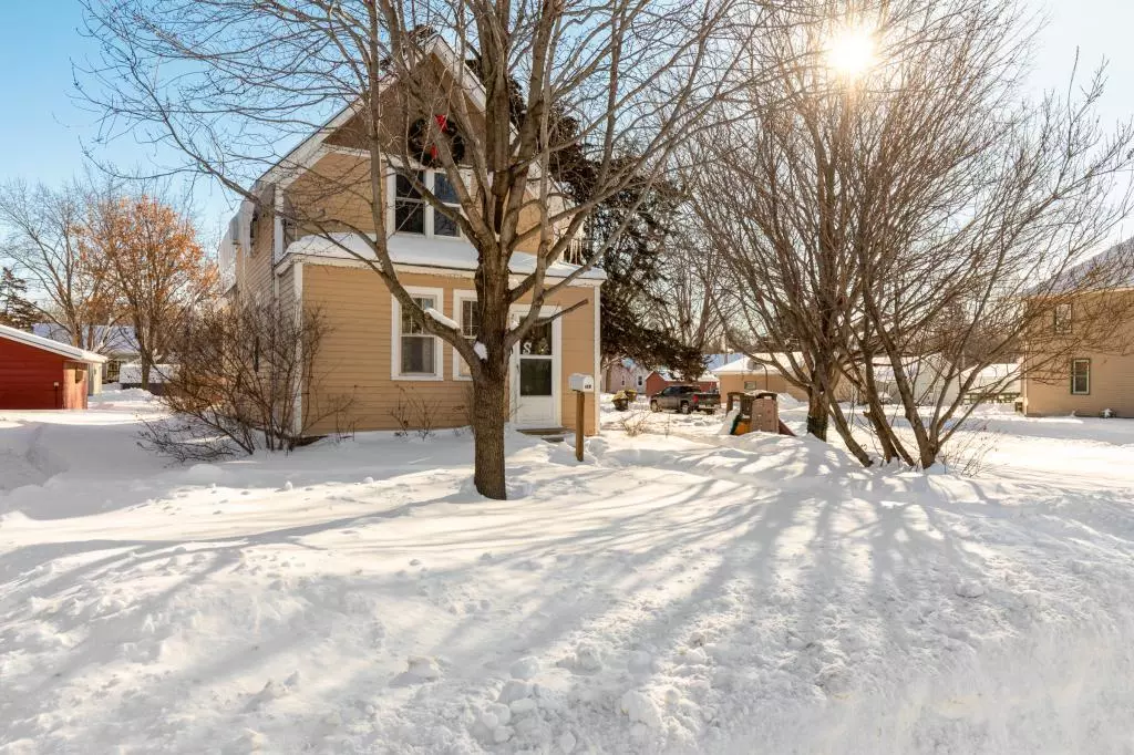 New Prague, MN 56071,201 Lincoln AVE N