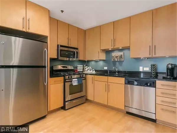 Minneapolis, MN 55404,929 Portland AVE #1011