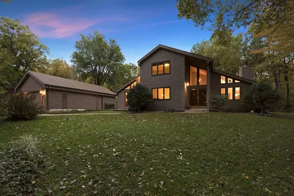 5955 Country Club RD, Shorewood, MN 55331