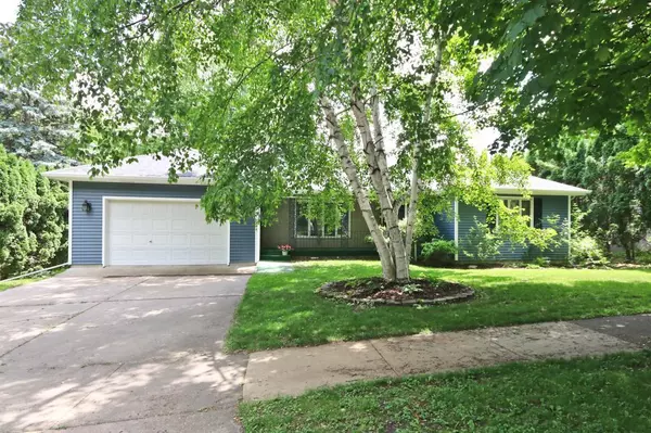 555 Franklin ST SW, Hutchinson, MN 55350