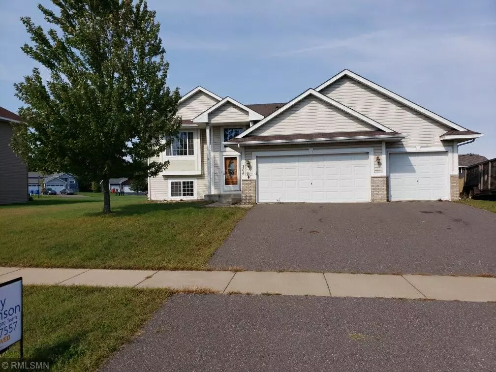 Isanti, MN 55040,706 Fir ST SW