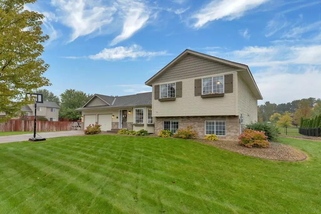 Monticello, MN 55362,6386 River Ridge LN