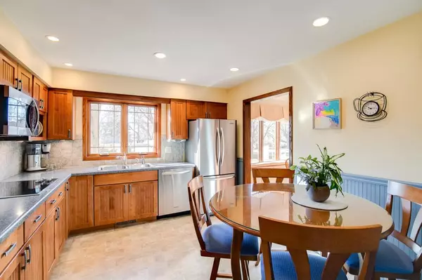 Woodbury, MN 55125,1245 Cedarwood PL