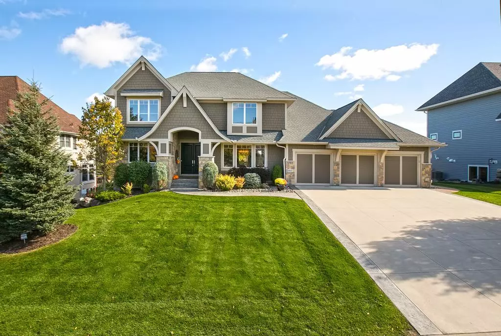 Eden Prairie, MN 55347,9607 Sky LN