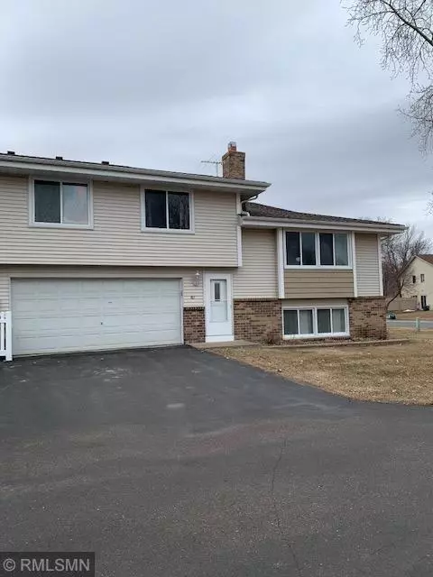 Blaine, MN 55434,817 125th LN NE