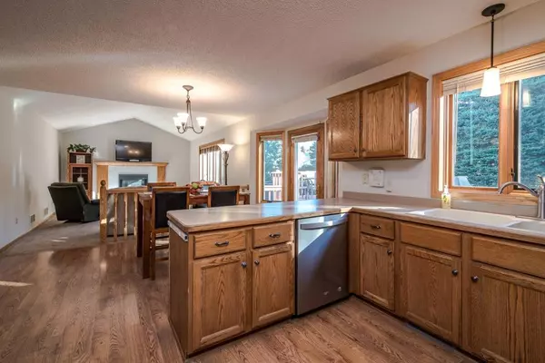 Burnsville, MN 55306,1108 Earley Shores LN