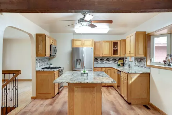 8591 Hale AVE S, Cottage Grove, MN 55016