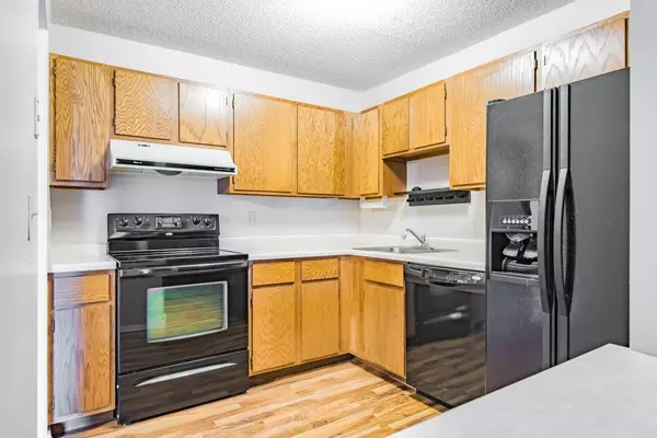 1903 Silver Bell RD #119, Eagan, MN 55122