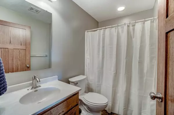 New Richmond, WI 54017,1371 129th ST