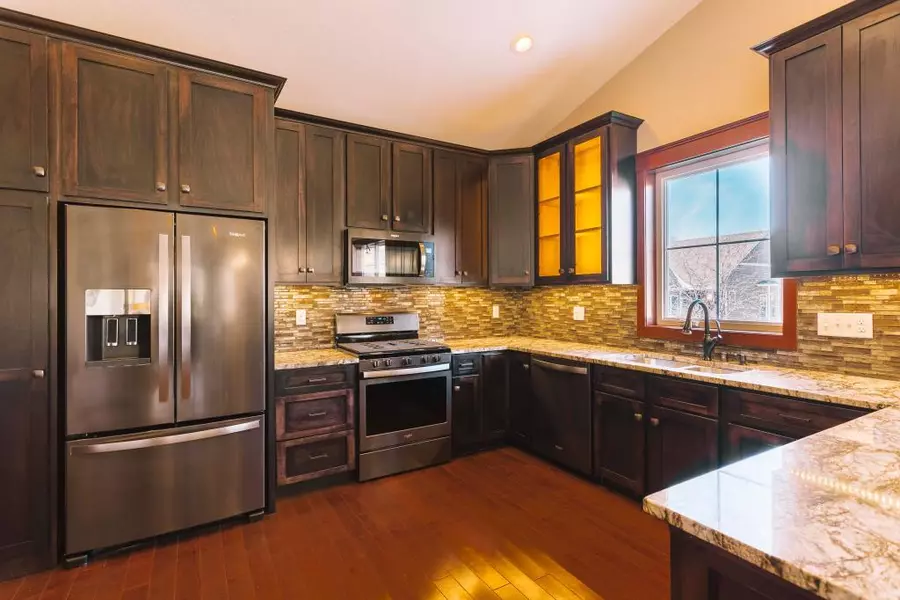 275 Wentworth AVE E, West Saint Paul, MN 55118