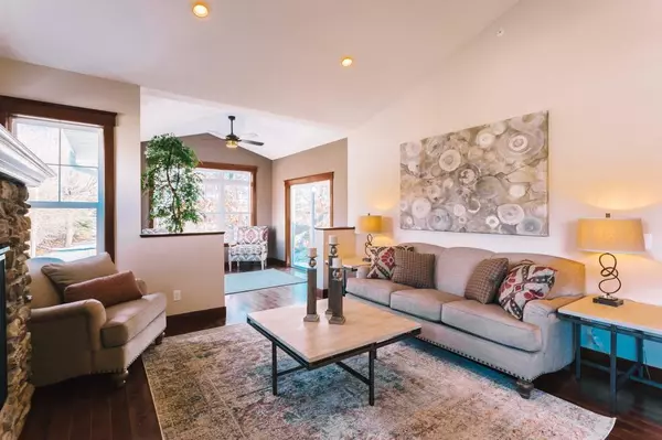 West Saint Paul, MN 55118,275 Wentworth AVE E