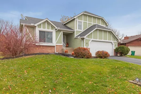 3200 Sunset Lake DR, Burnsville, MN 55337