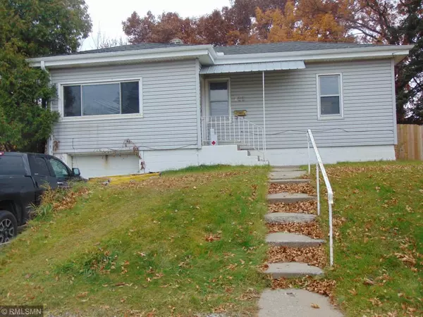 122 Moreland AVE E, West Saint Paul, MN 55118