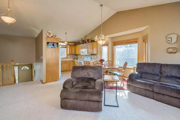 North Mankato, MN 56003,2213 Aspen LN