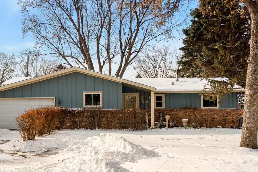 7720 Bona RD, Mounds View, MN 55112