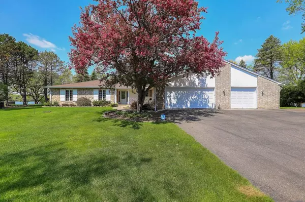 North Oaks, MN 55127,11 E Gilfillan RD