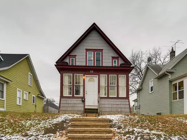 830 Blair AVE, Saint Paul, MN 55104