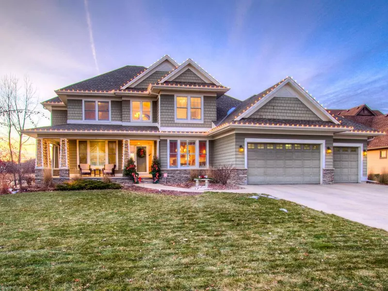 8476 Marsh Creek RD, Woodbury, MN 55125