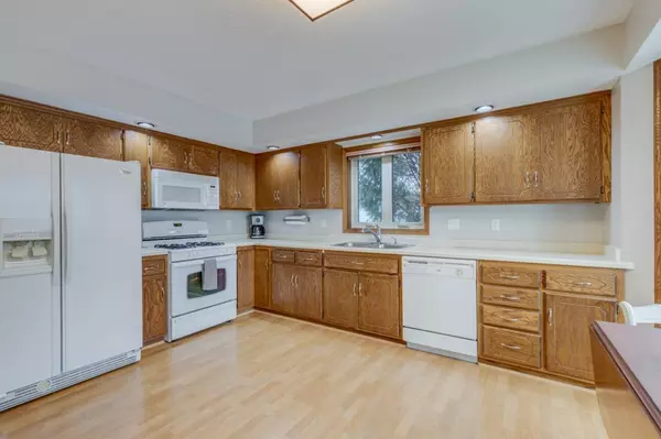 Burnsville, MN 55306,15001 Tyacke DR