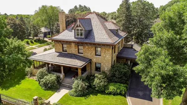 804 Lincoln AVE, Saint Paul, MN 55105