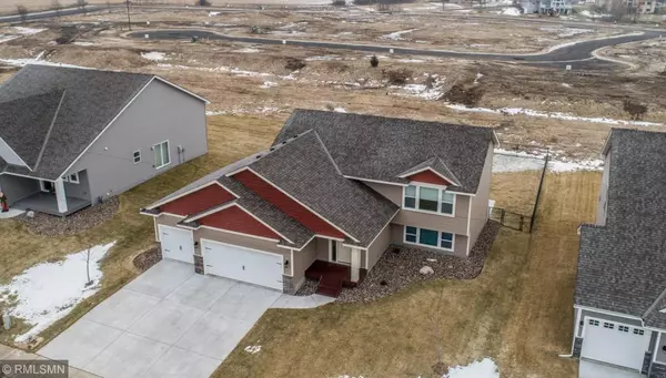 2429 14th ST NE, Faribault, MN 55021