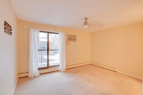 Bloomington, MN 55438,7601 W 101st ST #218