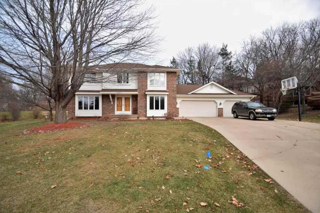 Arden Hills, MN 55112,1537 Briarknoll CIR