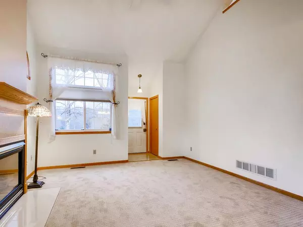 Woodbury, MN 55125,9367 Turnberry Alcove