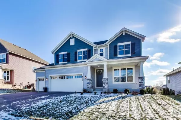 1203 Crosswinds WAY, Waconia, MN 55387