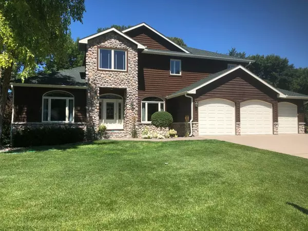 Chanhassen, MN 55331,4139 Hallgren LN