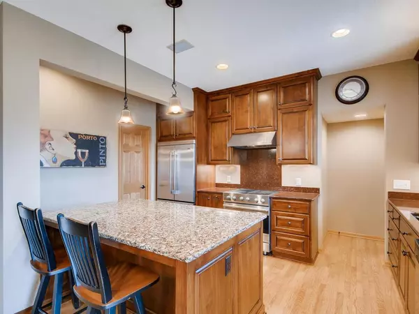 Apple Valley, MN 55124,13917 Fallbrook WAY