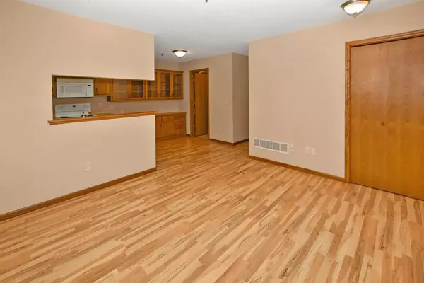 White Bear Lake, MN 55110,3147 Manitou DR