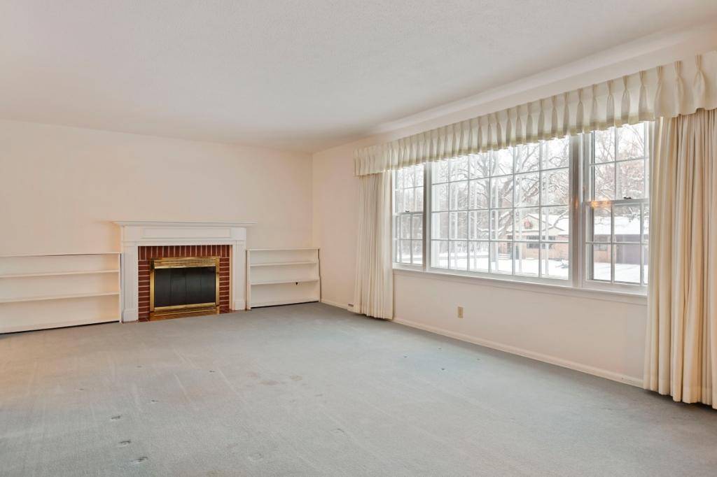 Edina, MN 55424,6204 Halifax AVE S