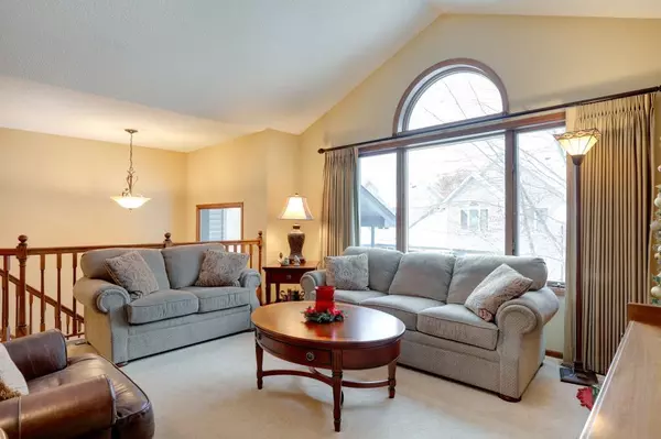 White Bear Lake, MN 55110,2552 Manitou LN