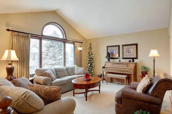 White Bear Lake, MN 55110,2552 Manitou LN