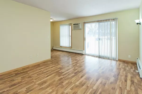 Hopkins, MN 55343,745 11th AVE S #2