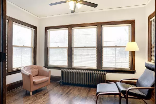 Minneapolis, MN 55411,1030 Irving AVE N #1