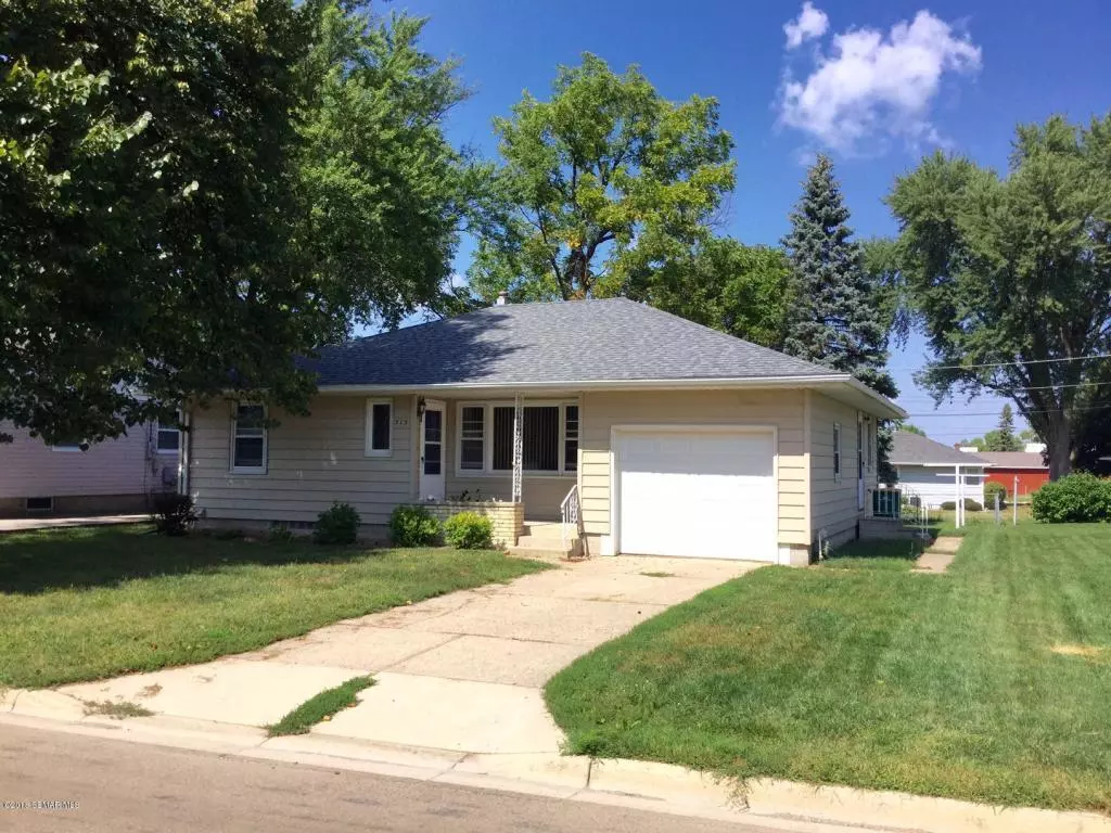 Albert Lea, MN 56007,713 E Hawthorne ST