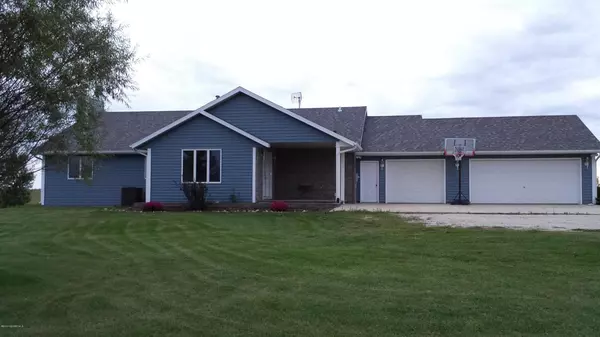 12880 85th AVE SW, Stewartville, MN 55976