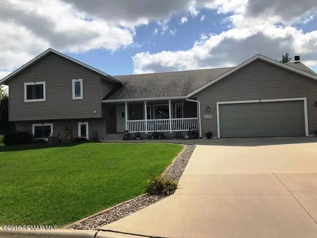 Owatonna, MN 55060,2095 Harbour Oak DR SE