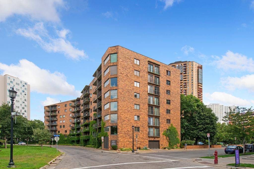 210 W Grant ST #206, Minneapolis, MN 55403