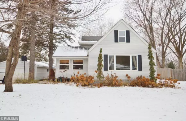 Forest Lake, MN 55025,944 3rd ST SE