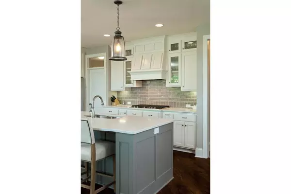 Plymouth, MN 55446,5640 Comstock LN N