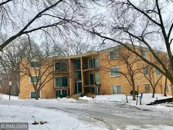 9145 Olson Memorial Highway #303, Golden Valley, MN 55427