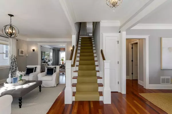 Minneapolis, MN 55408,3324 Irving AVE S