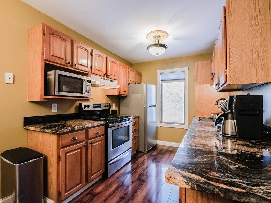 6701 Buckley CIR #401, Inver Grove Heights, MN 55076