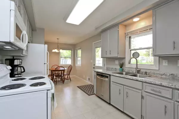 Bloomington, MN 55437,11341 Kell RD